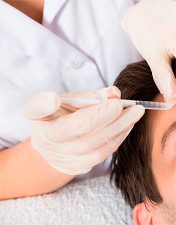 Avenida 101 Hombre en tratamiento facial